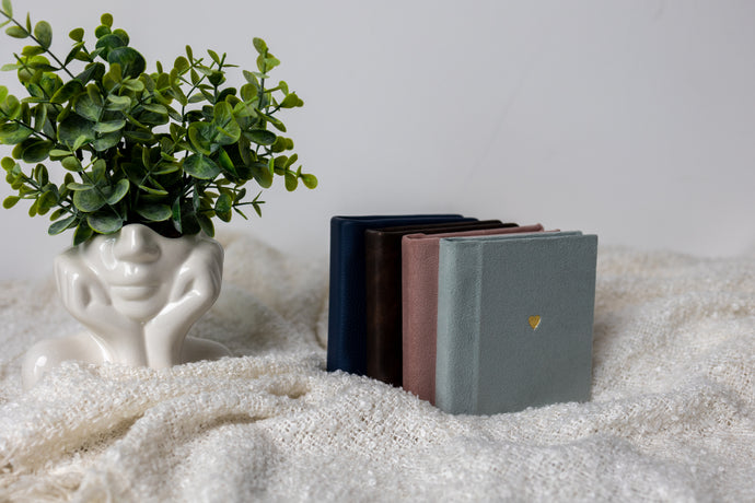 10x10cm Little QT Matte Paper ArtBook