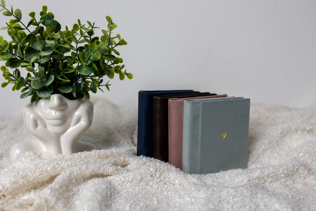 10x10cm Little QT Matte Paper ArtBook