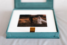 Clamshell Window Box